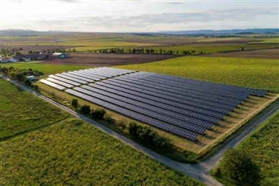 Apkabinimas saulei: kelionė į saulės energijos technologijas