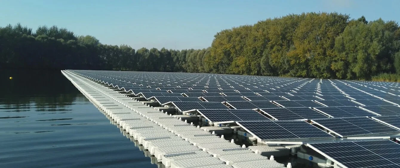 Floating solar power station Floating solar power station