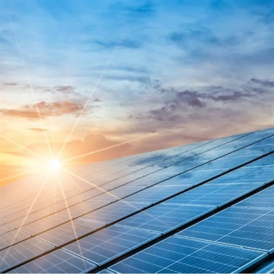 Pradedama statyti aukščiausia pasaulyje fotovoltinė elektrinė